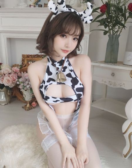 女邻居电影