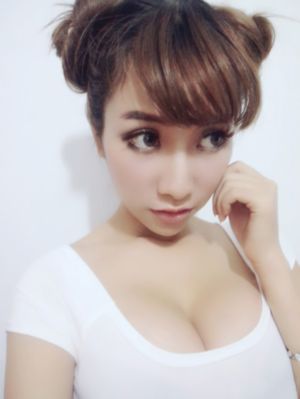 男生女生打扑克网站